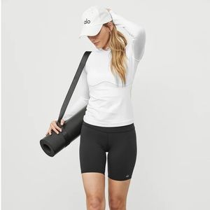 BRAND NEW | Never Used Alo Yoga Mat Black (Retails $128+)